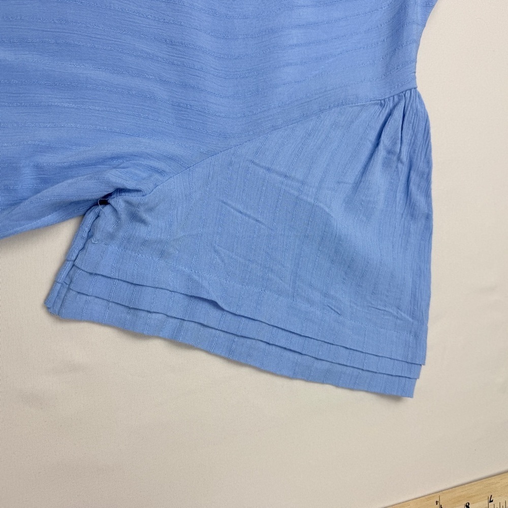 Well Worn Light Blue Blouse - Picture 5 of 8